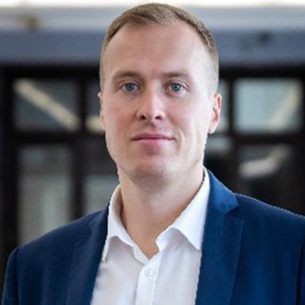 Sebastian Tomczak
